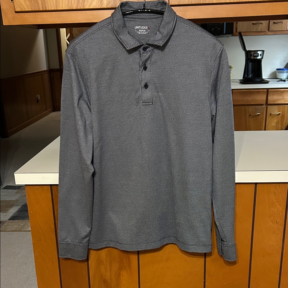 UNTUCKit Men's Medium Long Sleeve Shirt Wrinkle-Free Cotton Button Down Black
BB - Picture 3 of 16